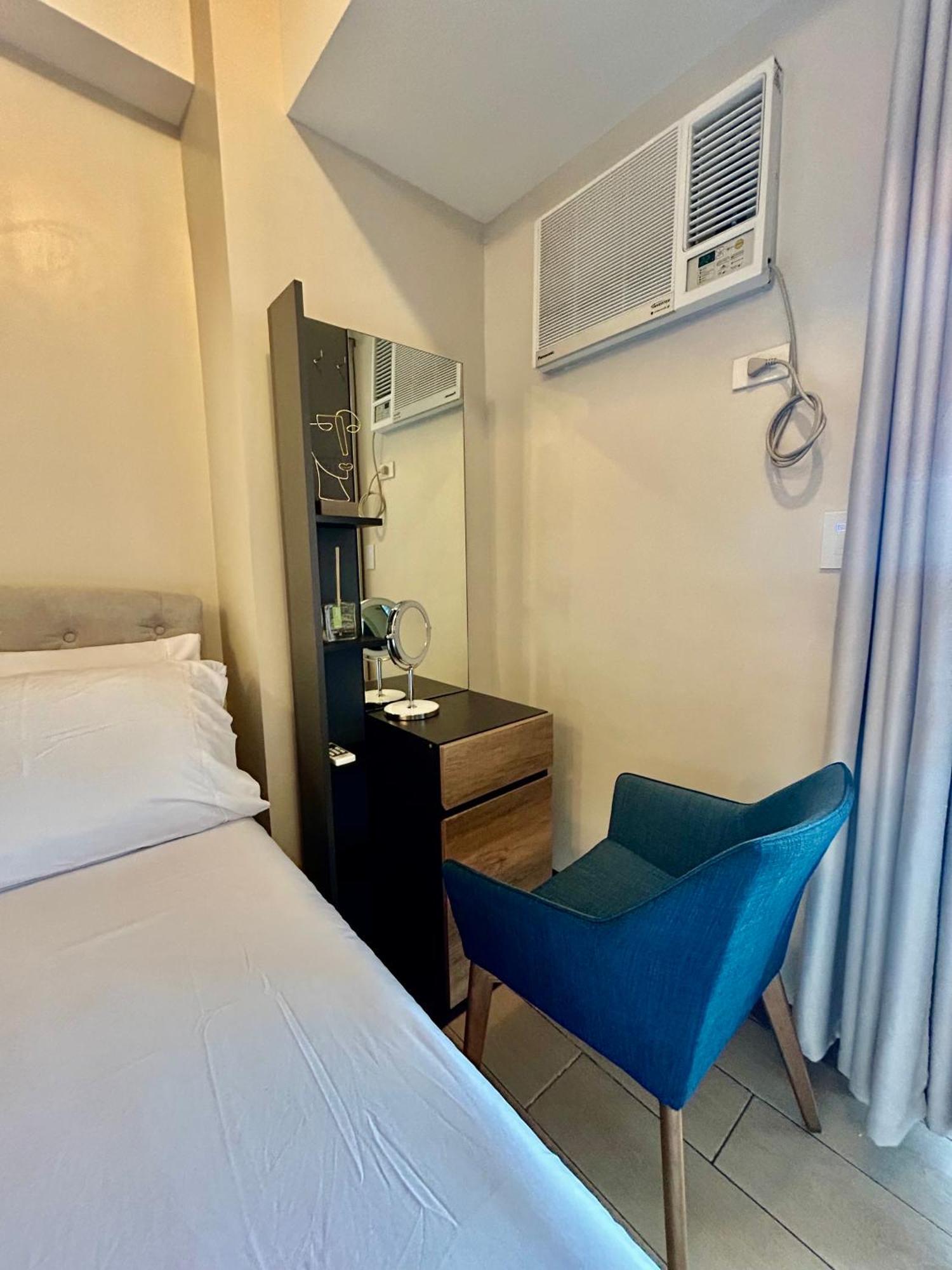 Luxury Bgc Condo In Taguig, Mckinley - Covered Parking And Wifi Free Ngoại thất bức ảnh